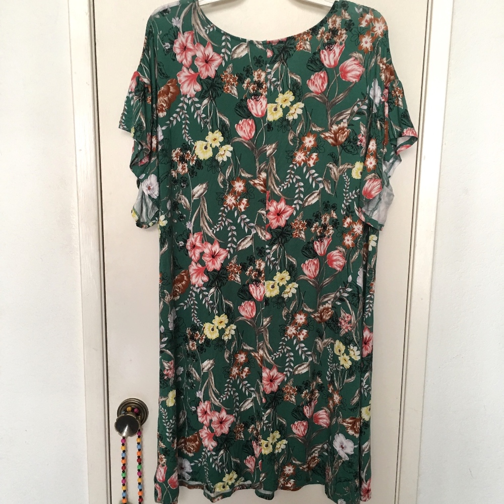 *Host Pick* Xhilaration Shift Dress Green Floral - Picture 8 of 8